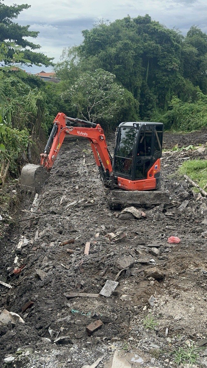 Unit JKR aktif bekerja di proyek Bali